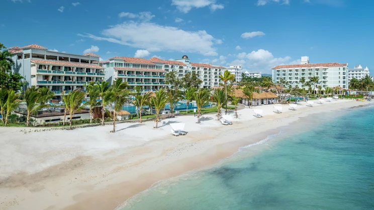 Sandals Dunn's River